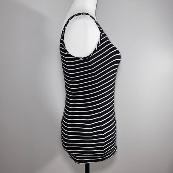 Reitmans Tank Top Reversible Striped Black and White - Picture 10 of 14